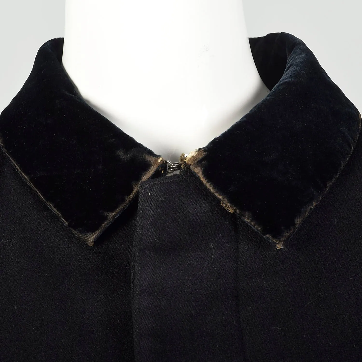 1900s Cape Winter Wool Black Outerwear