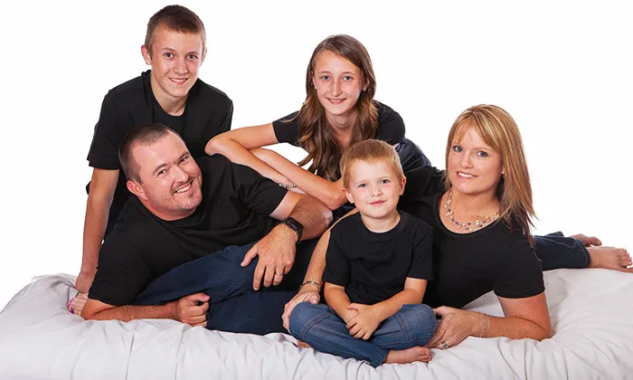 30-Minute Studio Photoshoot incl Images and 50% off a Personalised Photobook