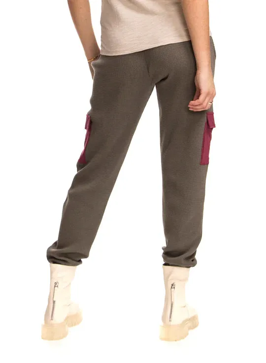 CHRLDR Tasha Cargo Sweatpants - Olive