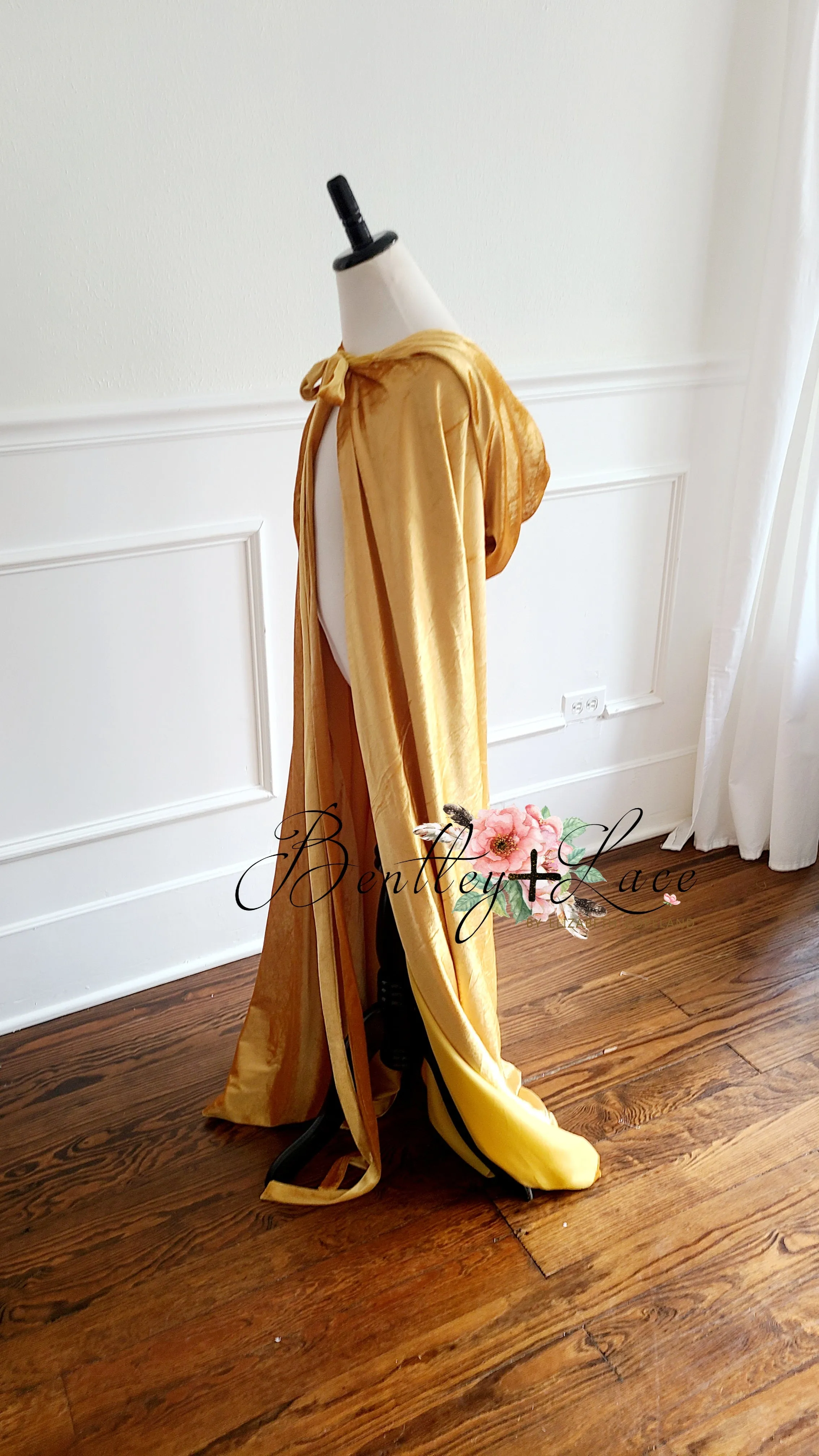 Gwendolyn Velvet Hooded Cape- Yellow Gold