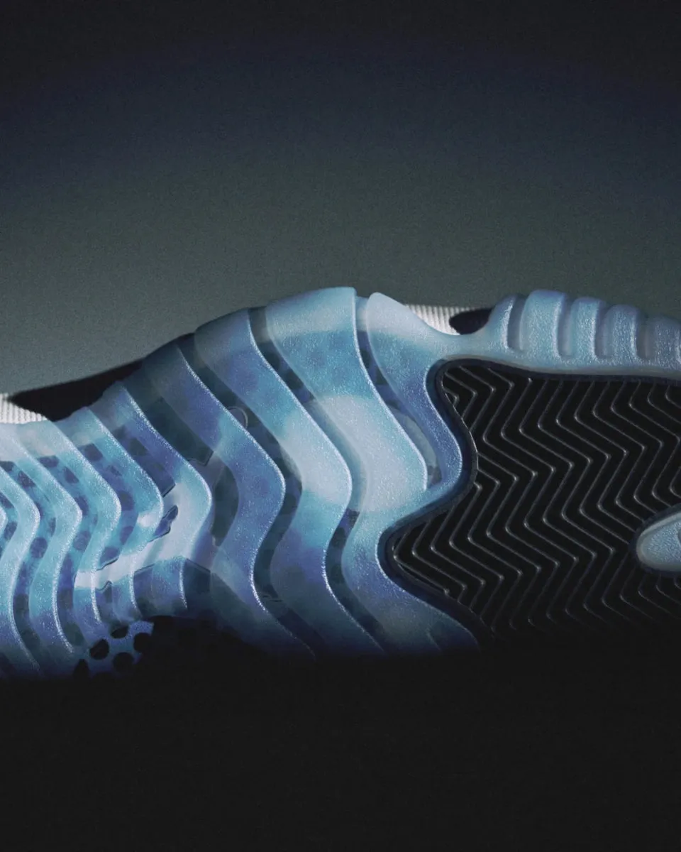 Jordan 11 Legend Blue 2024