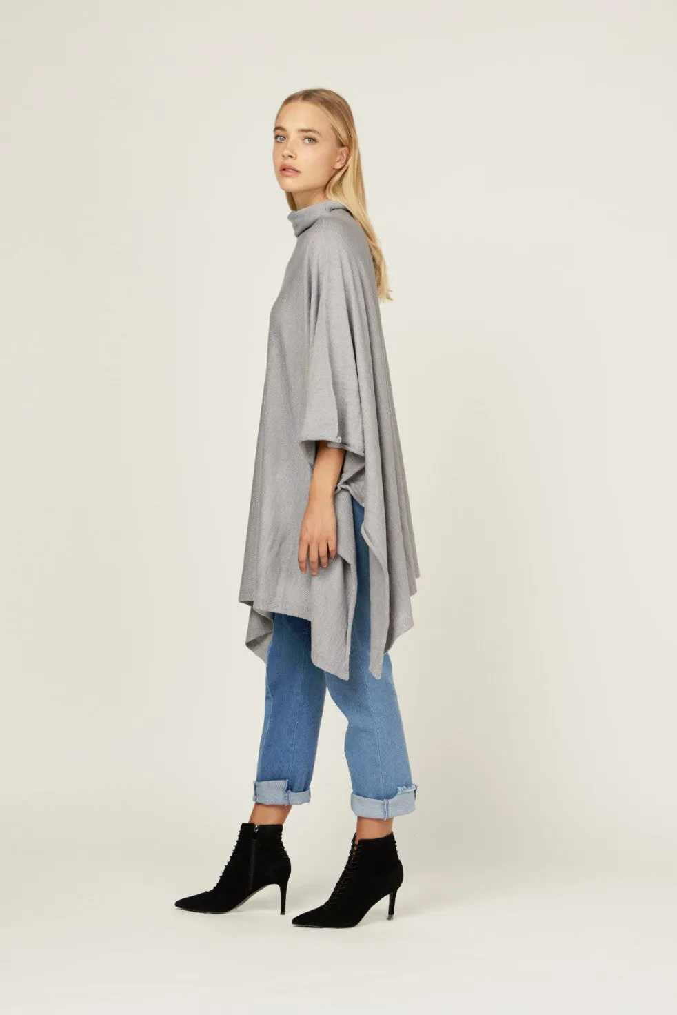 Mystic Swing Cape
