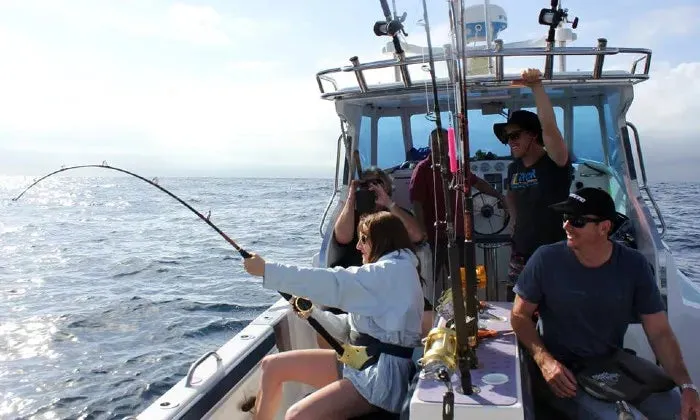 Off-shore Tuna fishing experience