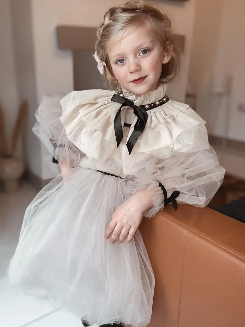 Petite Maison Kids Victoria Beige Mesh Cape