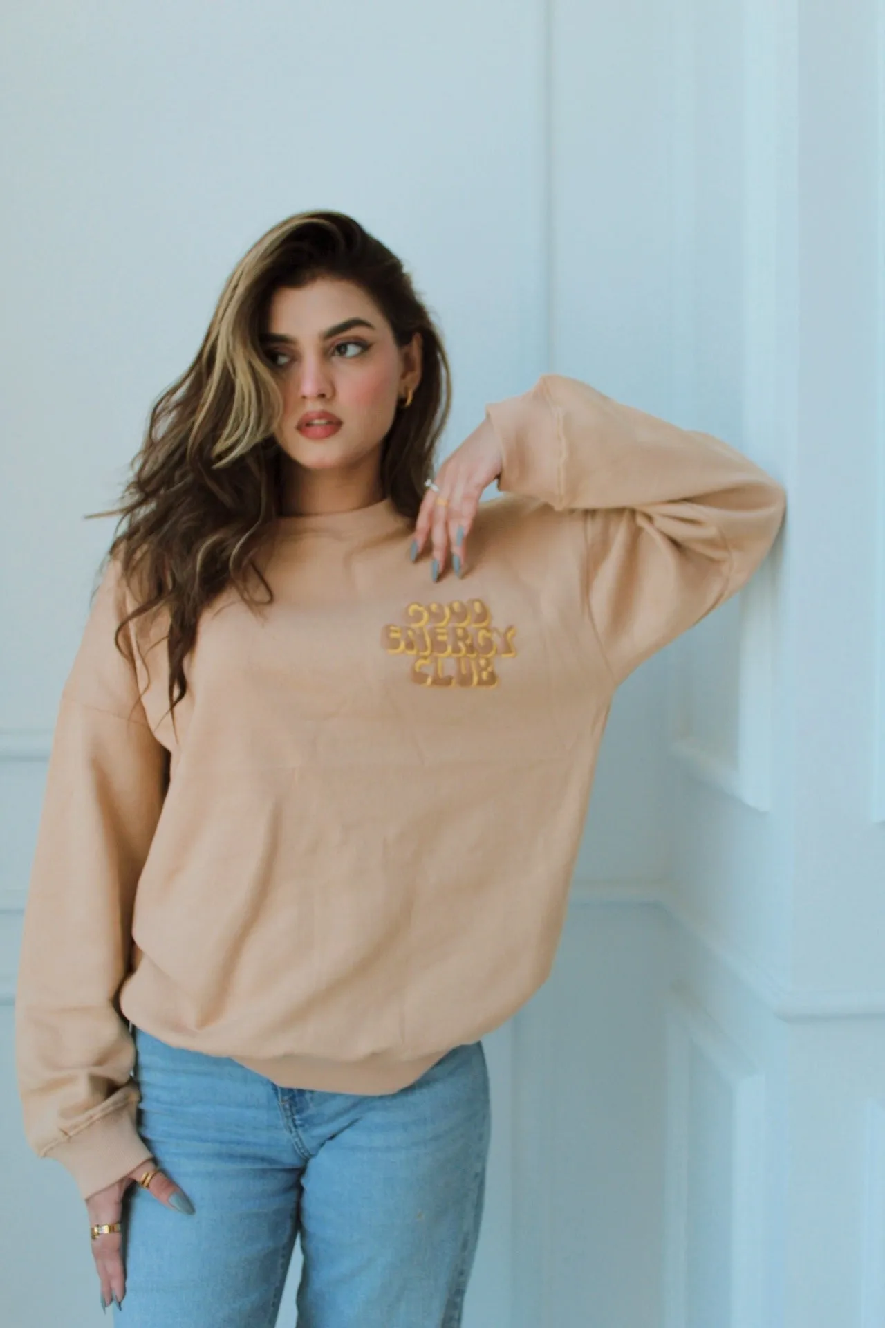 "GOOD ENERGY CLUB" Oversized Sweatshirt