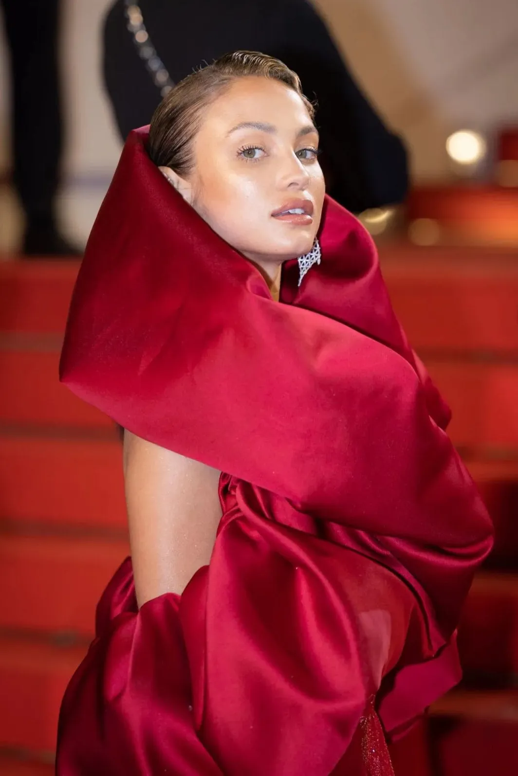 Satin Puffy Bolero Sleeved Short Cape