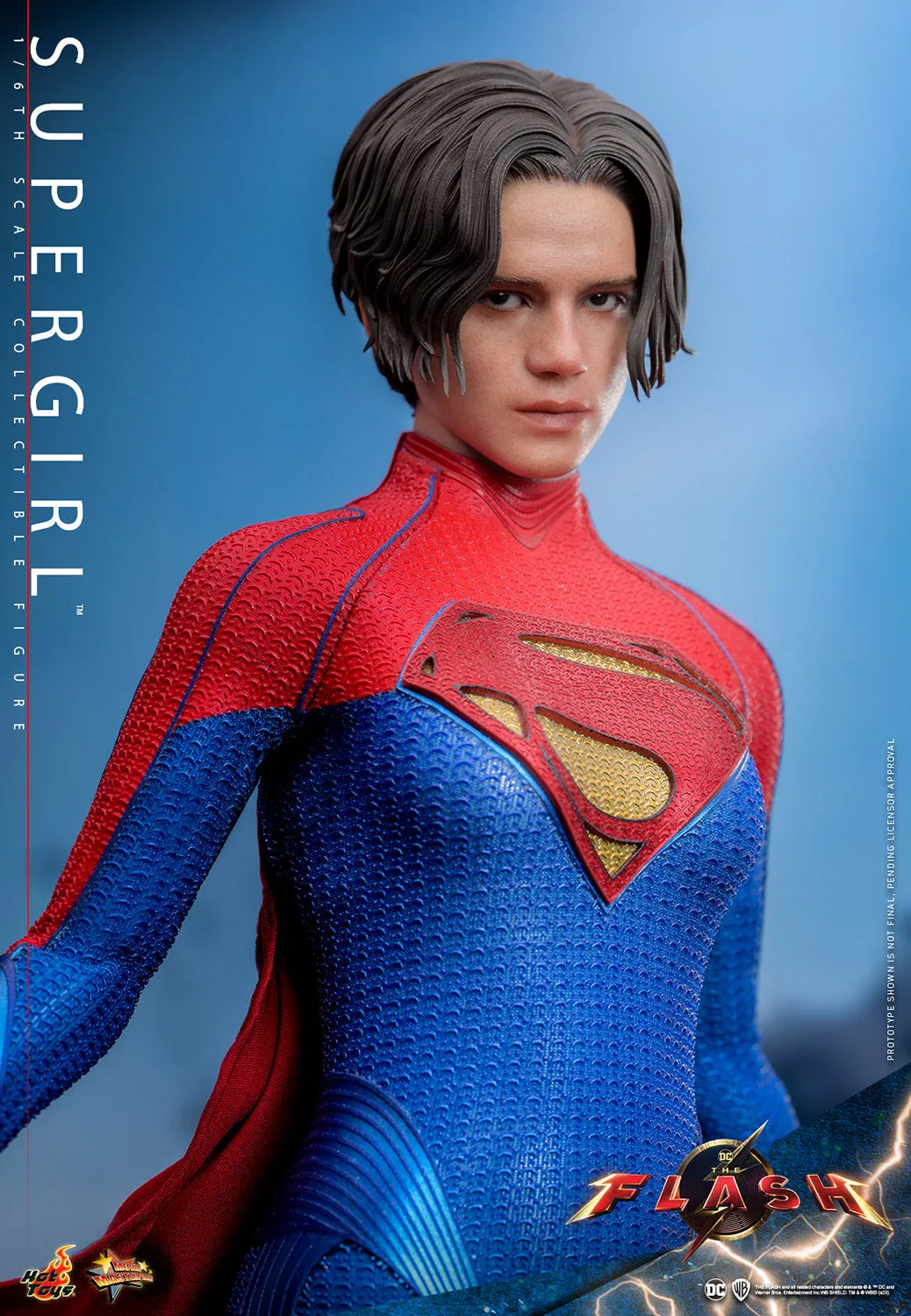 Supergirl Sixth Scale Figure by Hot Toys