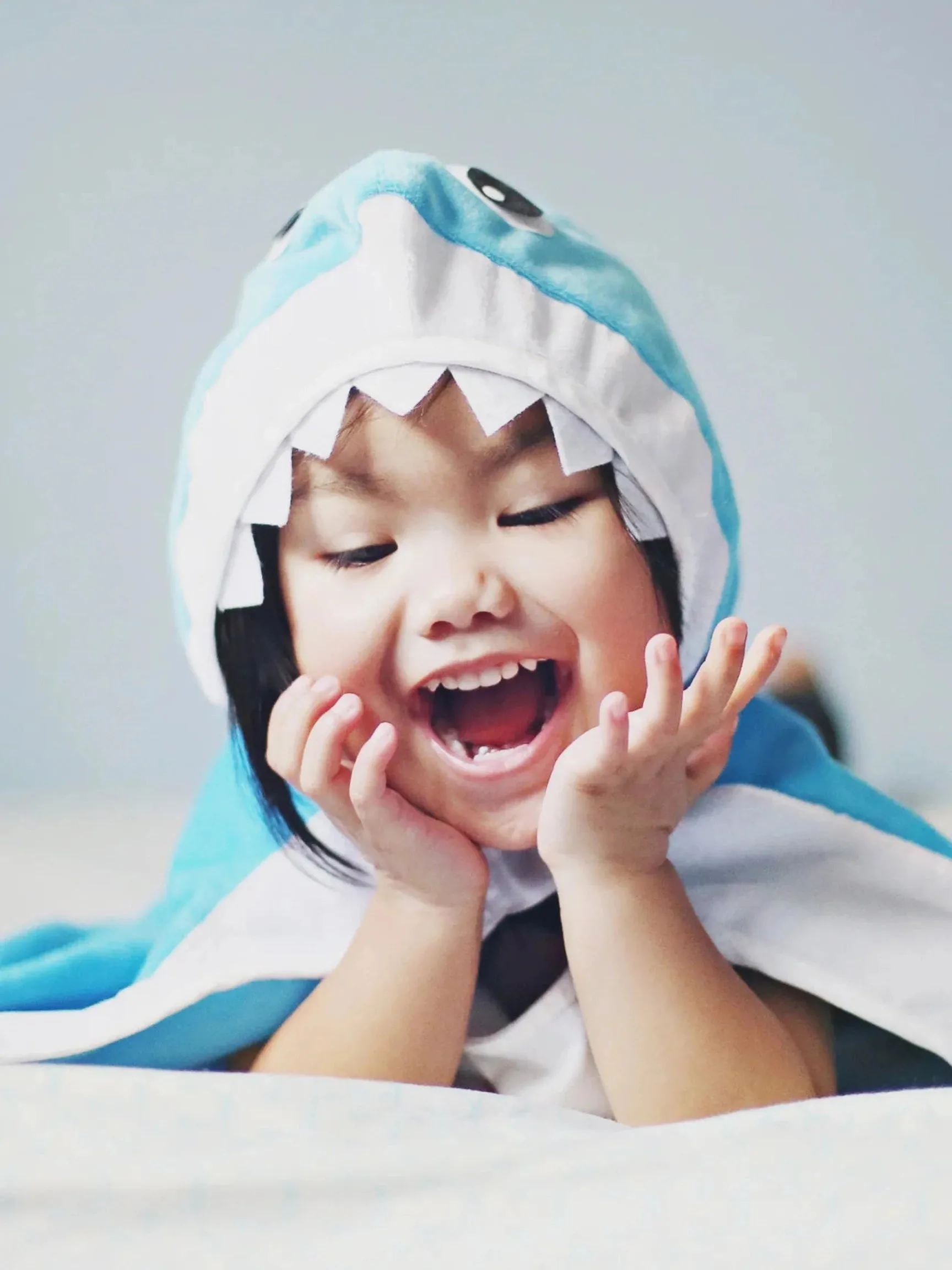 Toddler Shark Cape