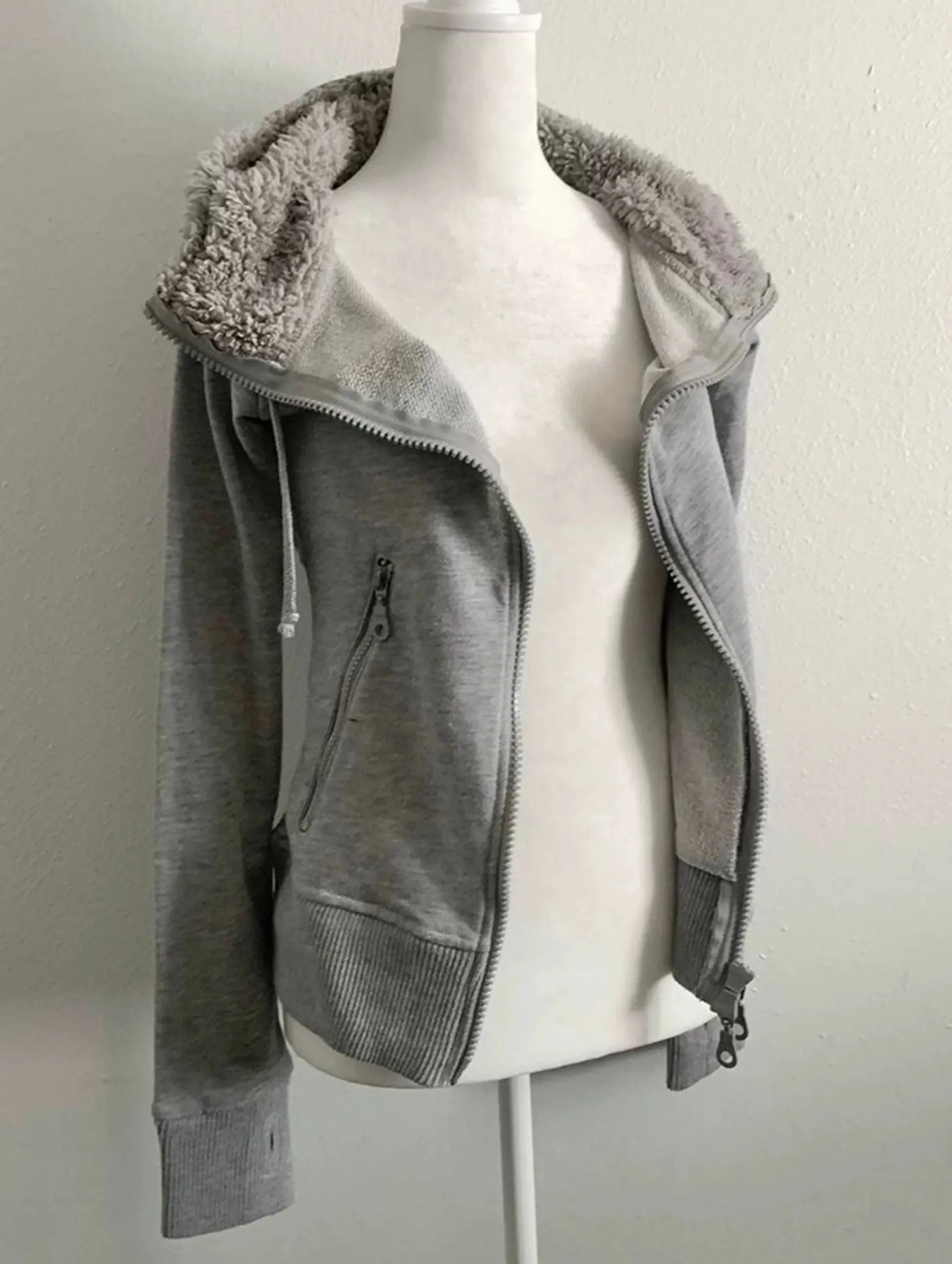 Wenkouban-Winter 2024 New American Retro Design 1980s fashion y2k outfits Silver Grey Fur Hoodie