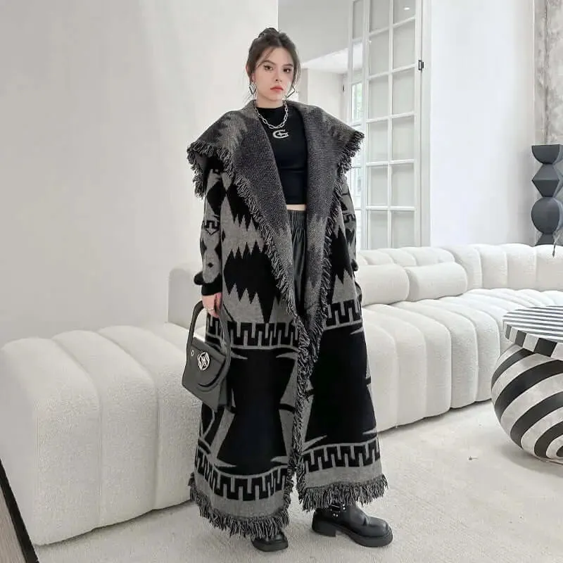 Winter Fringed Knit Coat for Women with Streetwear Vibes