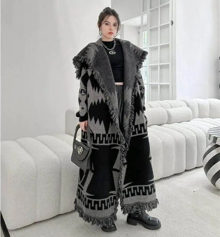 Winter Fringed Knit Coat for Women with Streetwear Vibes