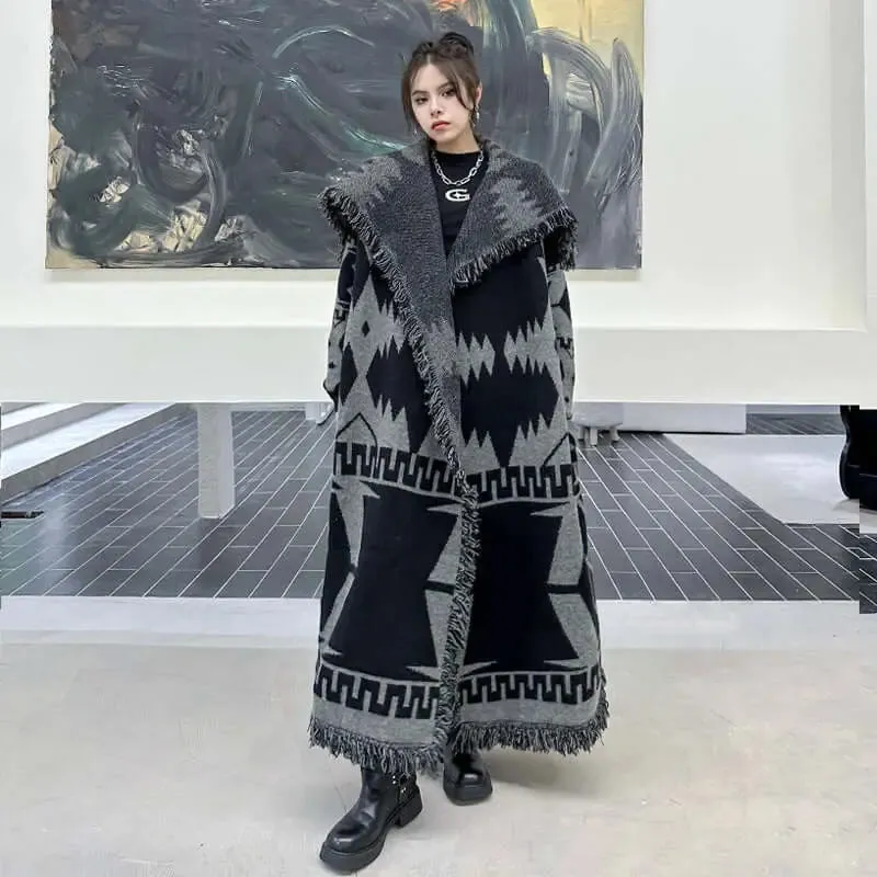 Winter Fringed Knit Coat for Women with Streetwear Vibes